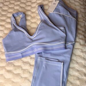 ALO Yoga Lavender Seamless Sports Bra and Leggings Set